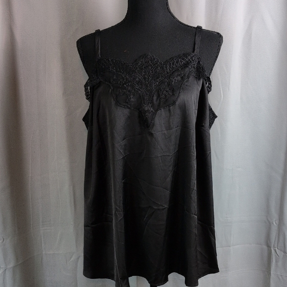 Torrid Black Relaxed Fit Camisole. NWT. Large - Picture 5 of 12